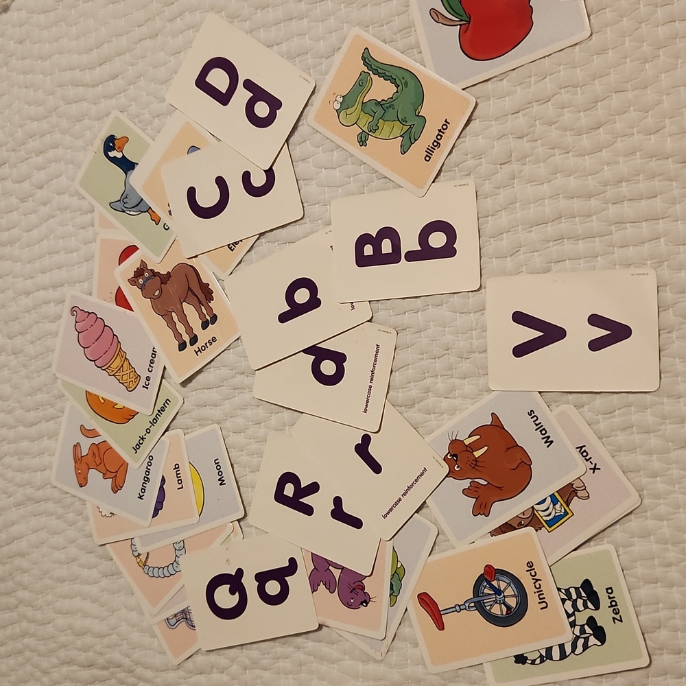 Learning letters and items that are associated with letters
